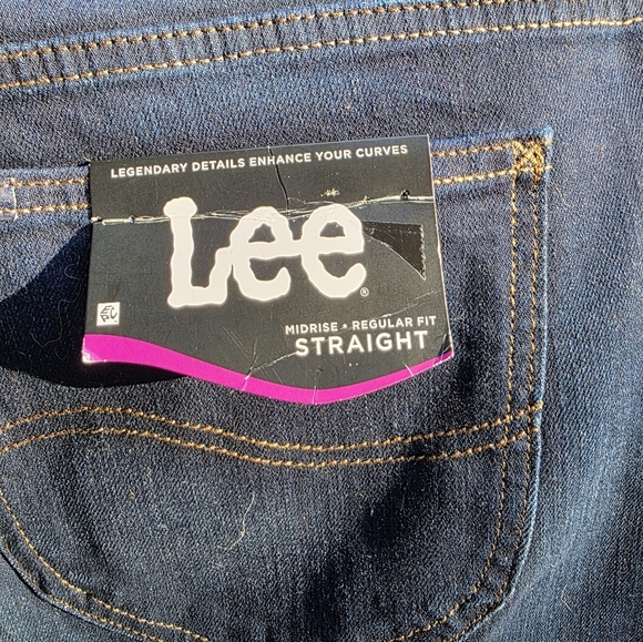 NWT Lee Womens Jeans Straight Leg Denim Blue Regular Fit Mid Rise Dark Wash 22M - Picture 5 of 11
